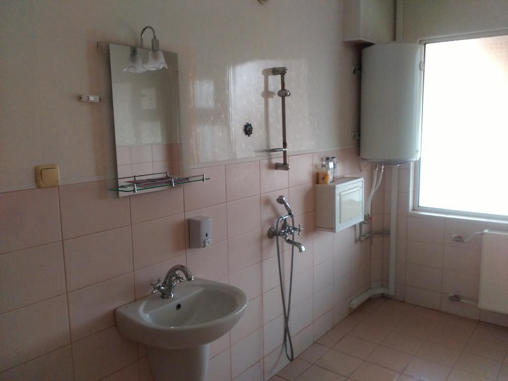Hotel Rade 1 Vratsa Экстерьер фото